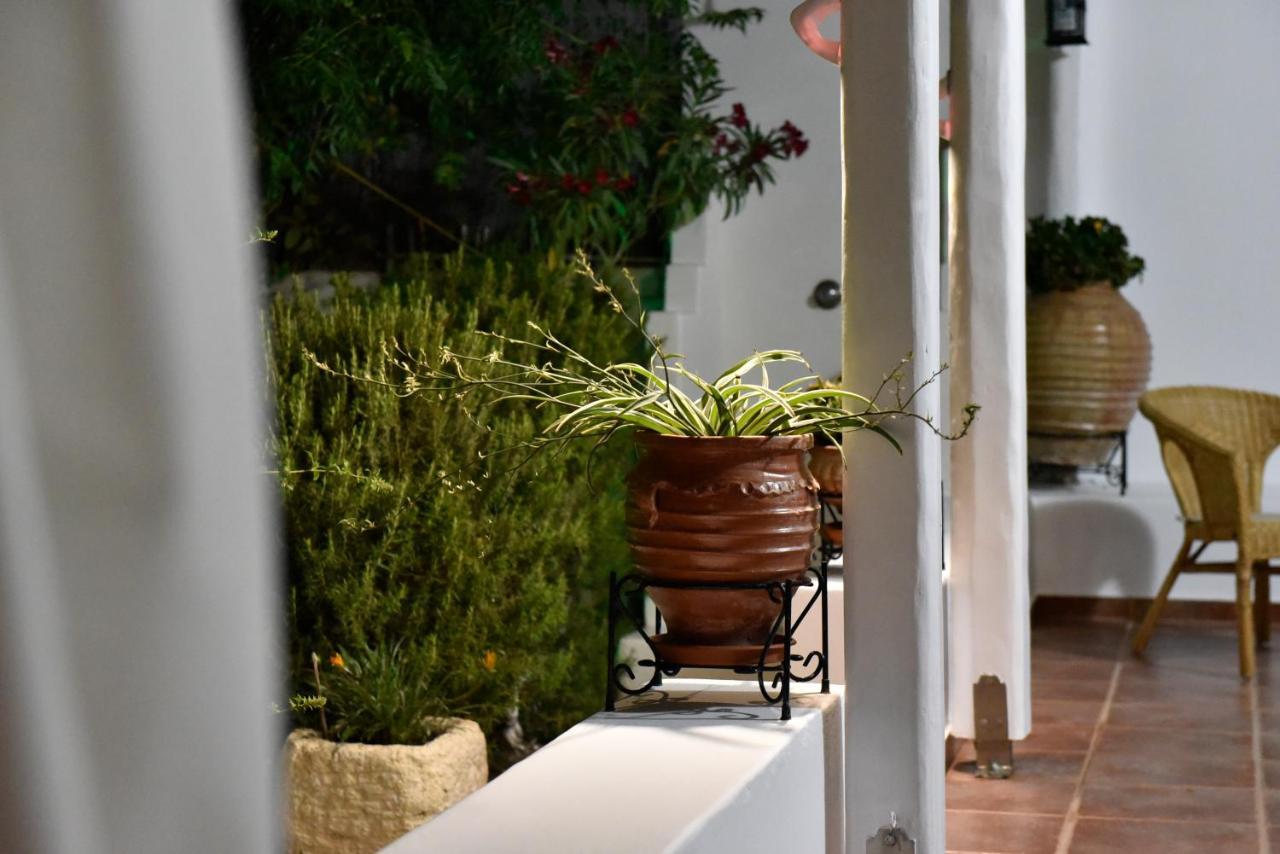 Cristina'S House Villa Adamantas  Exterior photo